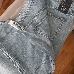 GAP Women's Light Blue Relaxed Jeans